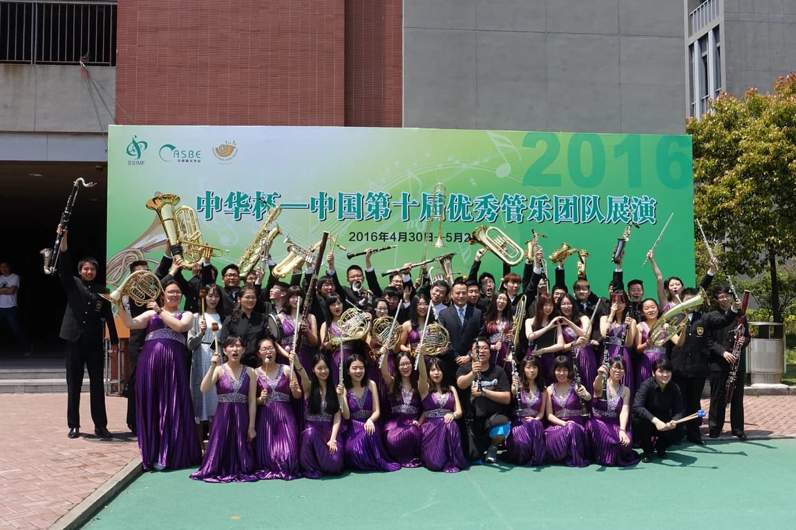 Live music performance, photograph 4